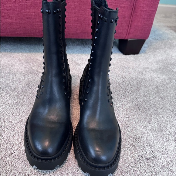 Studded Black Ankle Boots - never worn! - Picture 4 of 4